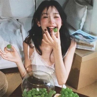 红色白鹦鹉